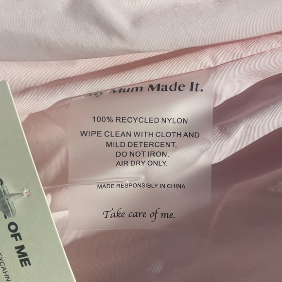 My Mum Made It Bow puffer jacket - Picture 8 of 9